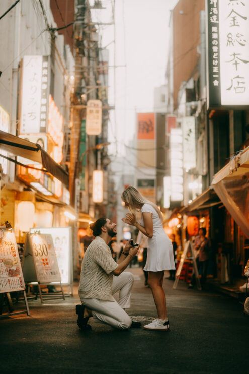 Tokyo surprise proposal photography by Ippei and Janine