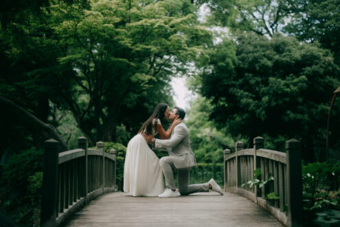 Tokyo surprise proposal photoshoot in nature - Ippei and Janine Photography