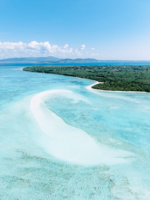 Sand cay, Tropical Japan off-the-beaten-path drone photography by Ippei and Janine