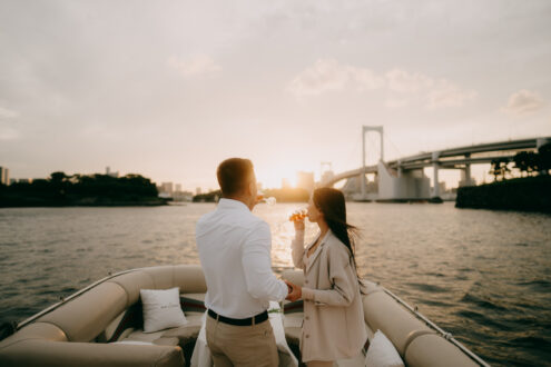 Tokyo engagement proposal photoshoot on boat - Tokyo portrait photographer Ippei and Janine