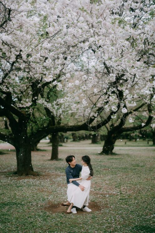 Tokyo engagement pre-wedding photography - Japan portrait photographer Ippei and Janine