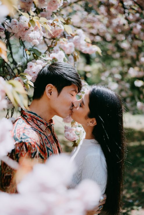 Tokyo engagement pre-wedding photography with cherry blossoms - Japan portrait photographer Ippei and Janine