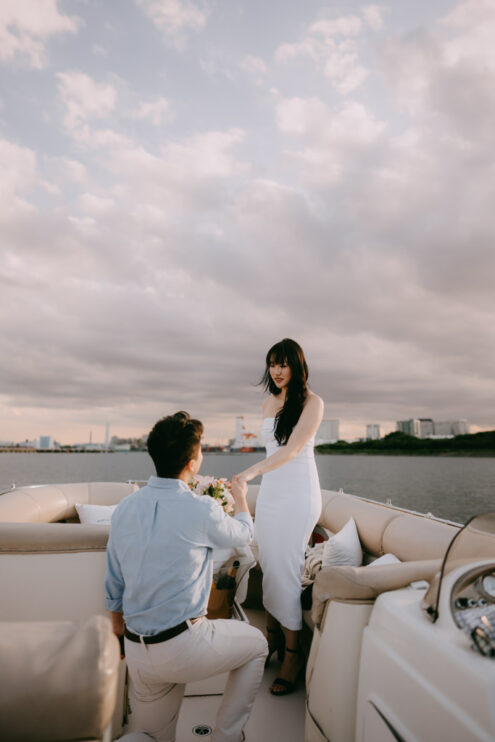 Tokyo proposal photographer - Tokyo portrait photography Ippei and Janine