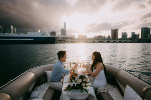 Tokyo engagement photoshoot on boat - Tokyo portrait photography Ippei and Janine