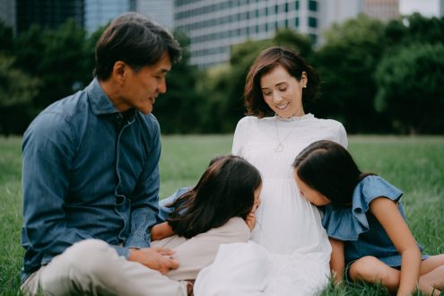 Tokyo maternity photoshoot - Japan family photographer Ippei and Janine