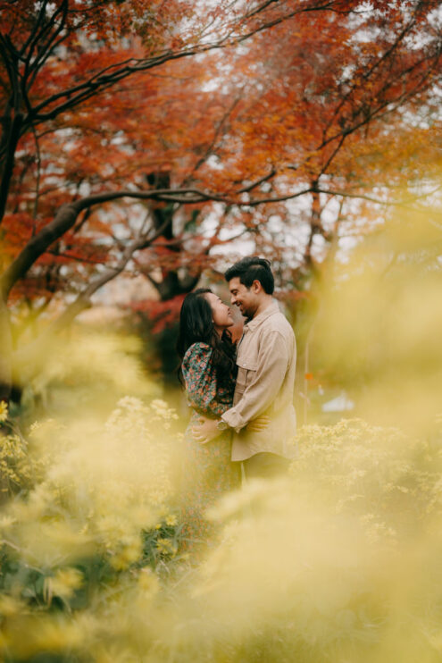 Tokyo autumn engagement portrait - Ippei & Janine Photography