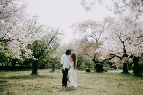 Tokyo pre-wedding and engagement photography by Ippei and Janine