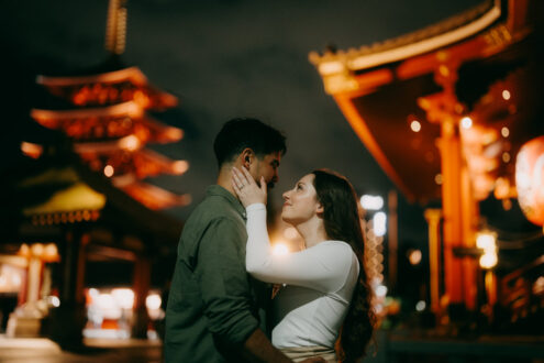 Tokyo engagement portrait photography at night by Ippei and Janine