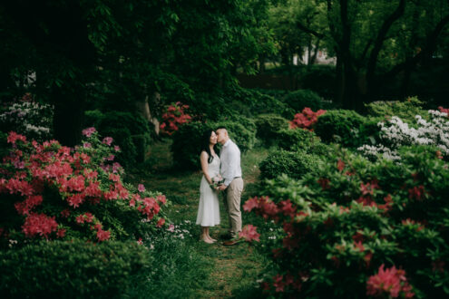 Tokyo engagement pre-wedding photography in nature - Japan portrait photographer Ippei and Janine