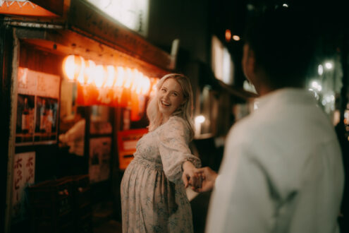 Cinematic Tokyo maternity photoshoot - Ippei and Janine Photography