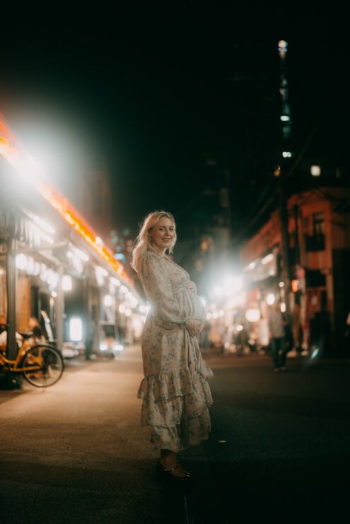 Cinematic Tokyo maternity photography - Ippei and Janine Photography