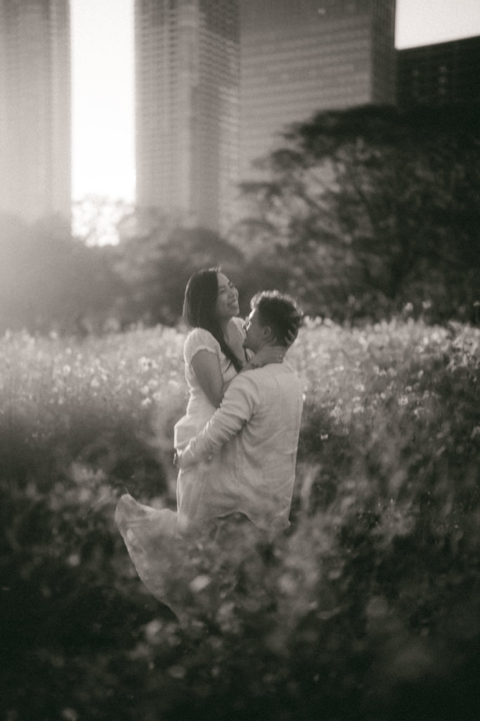 Tokyo engagement photography in black and white - Ippei and Janine Photography